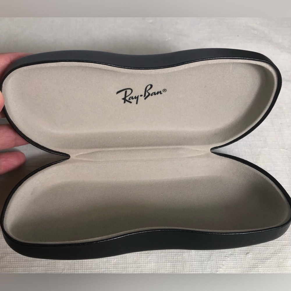 Ray-Ban Black and Cream Sunglass Case